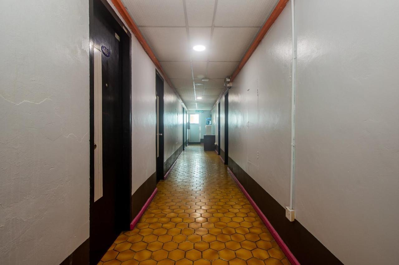 Oyo 90124 Payang Puri Baru Hotel Sarikei Ngoại thất bức ảnh