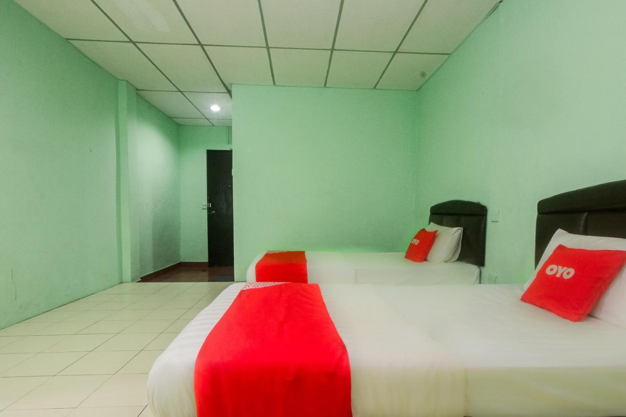 Oyo 90124 Payang Puri Baru Hotel Sarikei Ngoại thất bức ảnh