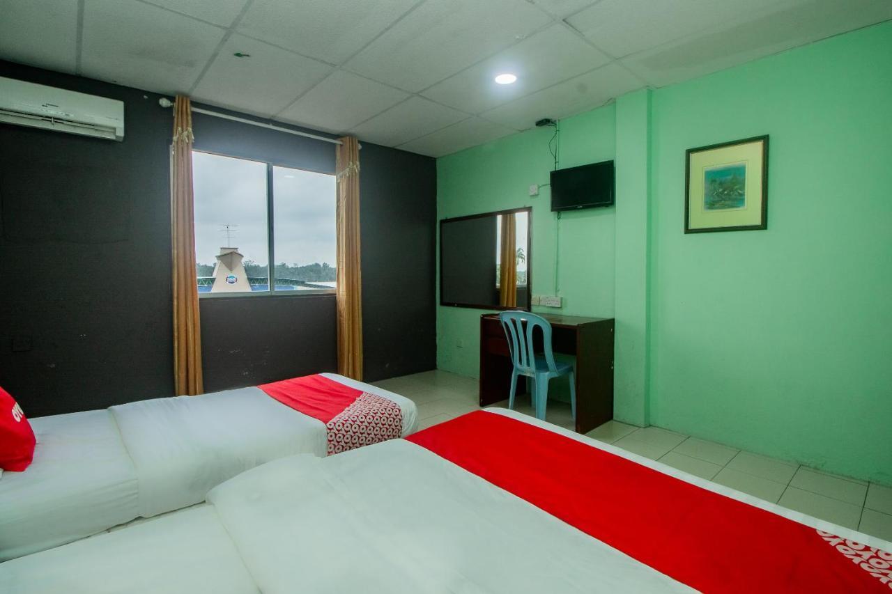 Oyo 90124 Payang Puri Baru Hotel Sarikei Ngoại thất bức ảnh