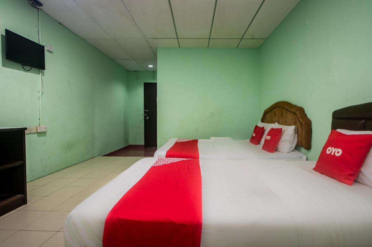 Oyo 90124 Payang Puri Baru Hotel Sarikei Ngoại thất bức ảnh