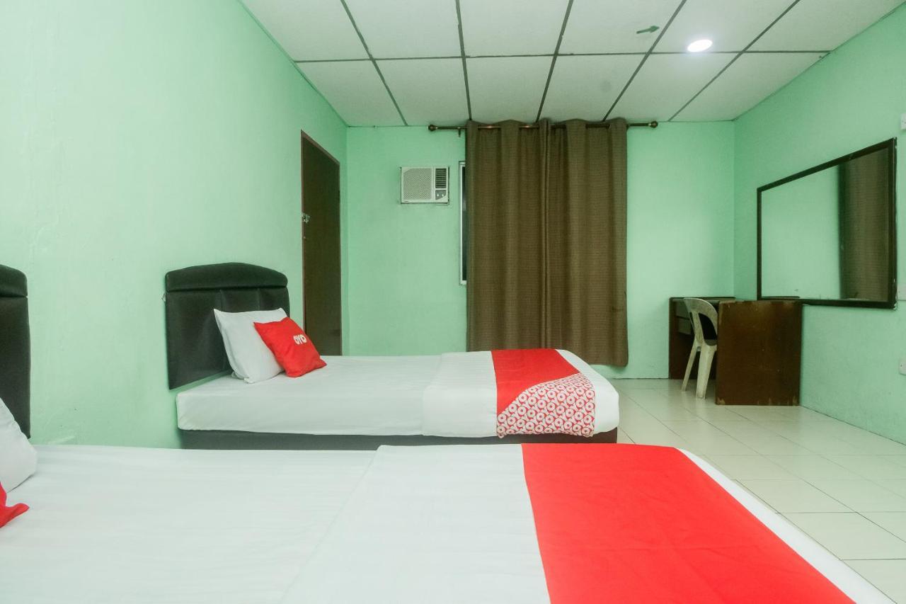 Oyo 90124 Payang Puri Baru Hotel Sarikei Ngoại thất bức ảnh